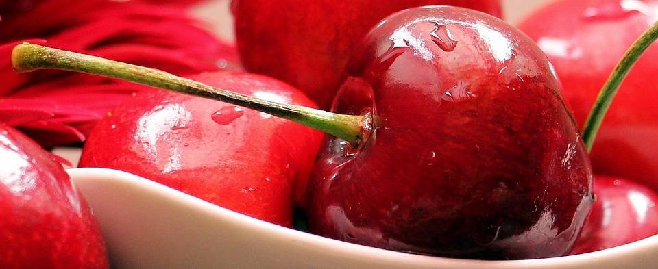 cherries-1431323_960_720|apples-918953_960_720